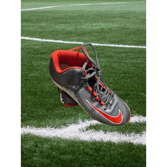 Boy's Nike Football Cleats Alpha Pro 2 Mid Gray/White Red Skin Size 5.5Y - Picture 4 of 6